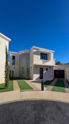 Maison - 107 m² - 4 pièces