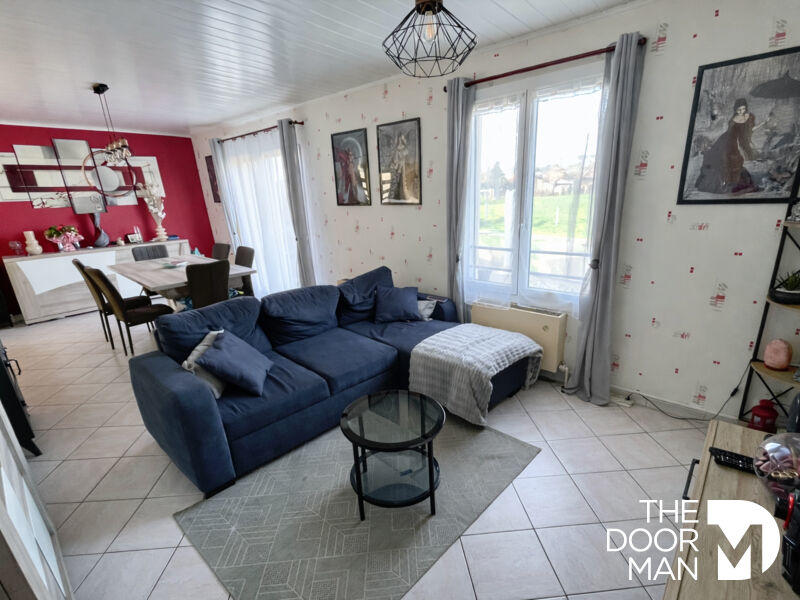 Maison - 92 m² - 6 pièces