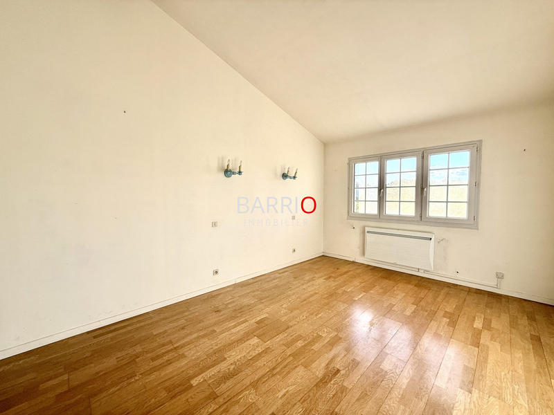 Maison traditionnelle - 122 m² - 5 pièces