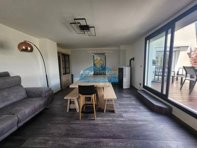 Appartement - 93 m² - 3 pièces