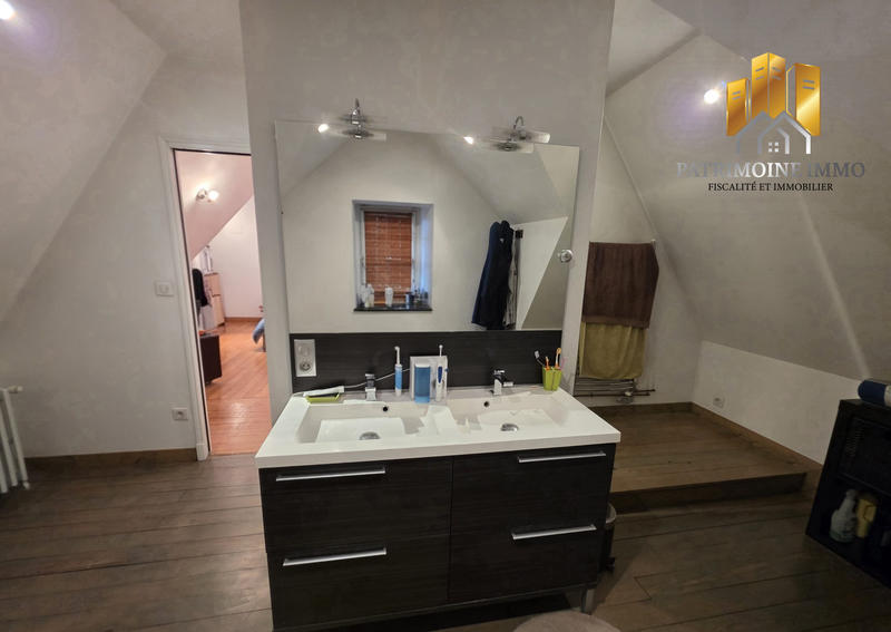 Manoir - 257 m² - 8 pièces