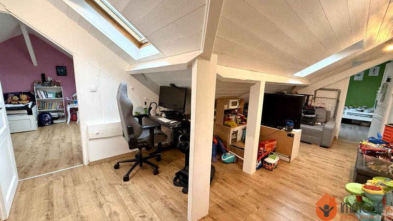 Maison - 110 m² - 5 pièces