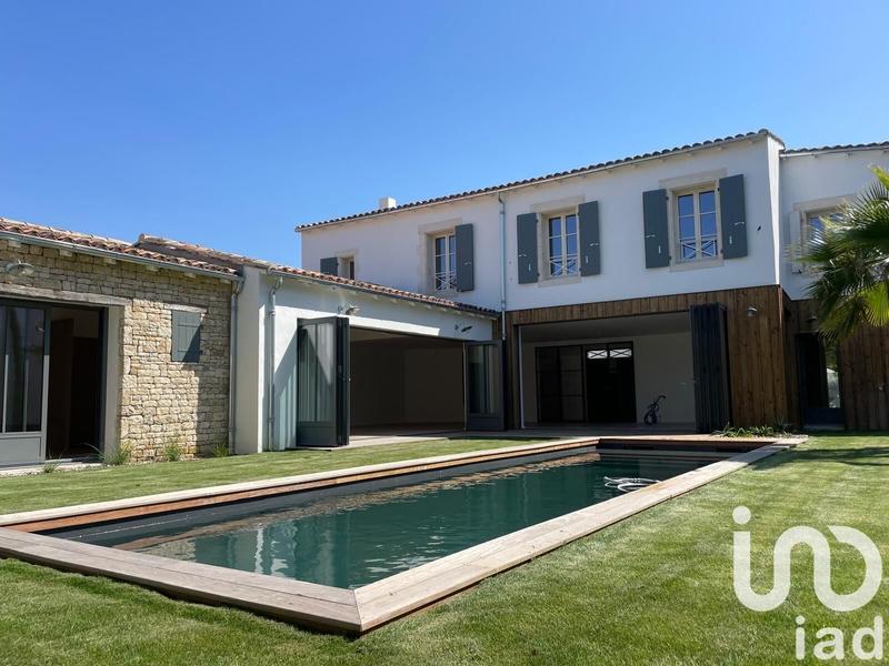 Maison - 291 m² - 8 pièces