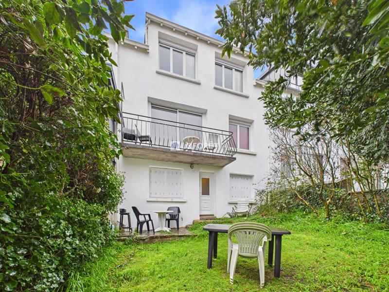 Immeuble - 128 m² - 7 pièces