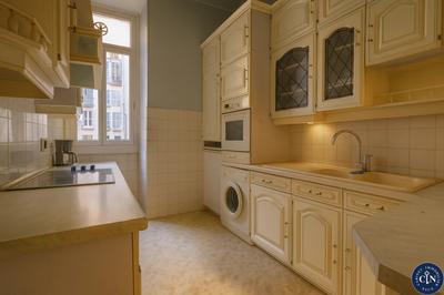 Appartement - 90 m² - 3 pièces