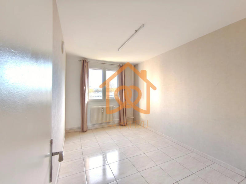 Appartement - 79 m² - 4 pièces