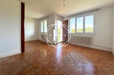 Appartement - 72 m² - 4 pièces