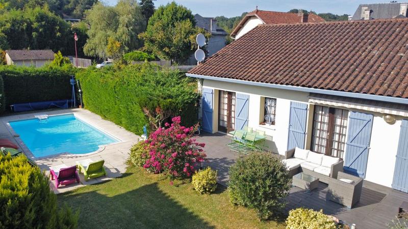 Maison - 152 m² - 5 pièces