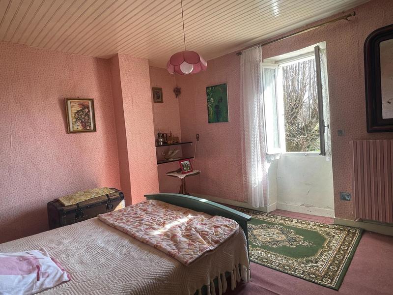 Maison - 170 m² - 9 pièces