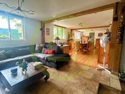 Maison - 170 m² - 5 pièces