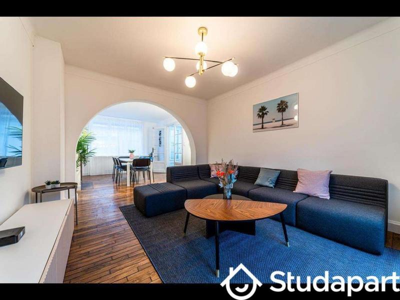 Chambre - 12 m² - 1 pièce