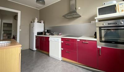 Maison - 244 m² - 7 pièces