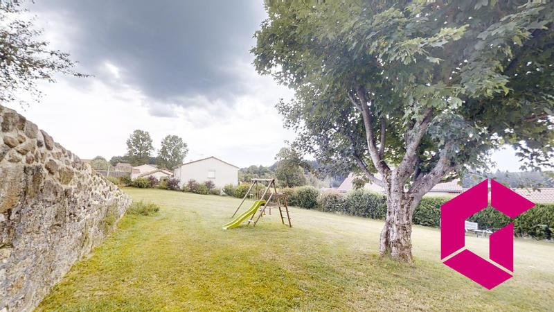 Maison - 322 m² - 6 pièces