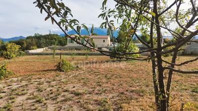 Terrain constructible - 1 000 m²