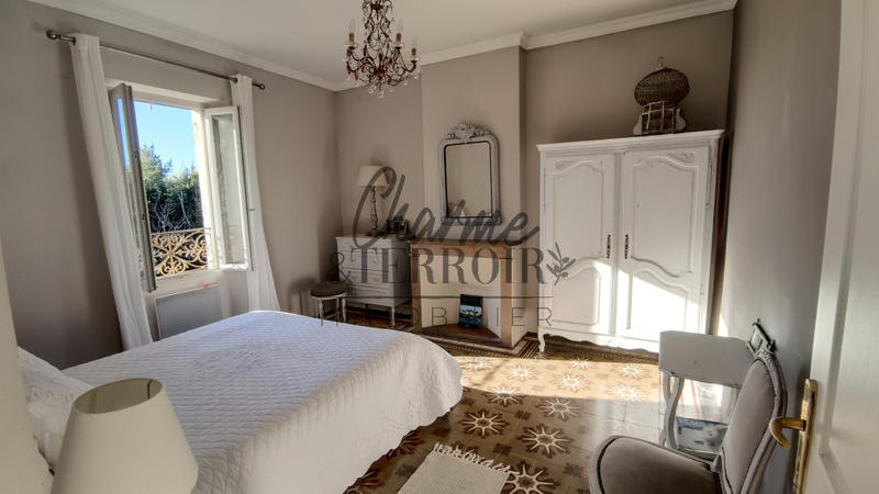 Mas - 228 m² - 10 pièces