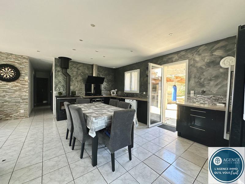 Maison - 90 m² - 4 pièces