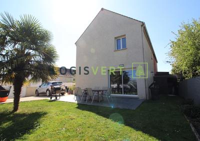 Maison - 88 m² - 5 pièces