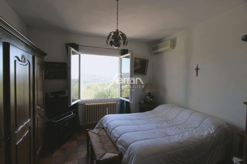 Maison - 206 m² - 6 pièces