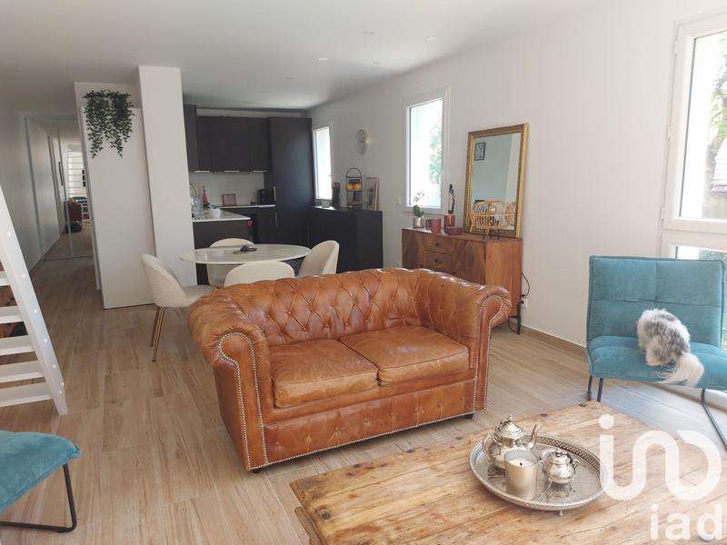 Appartement - 99 m² - 4 pièces