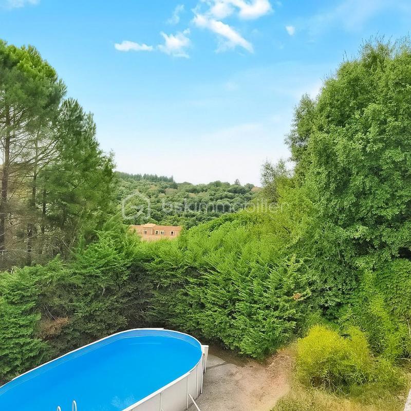 Maison - 287 m² - 11 pièces