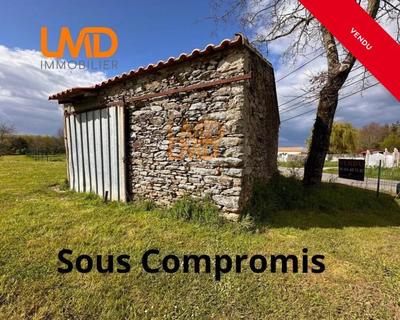 Terrain constructible - 739 m²