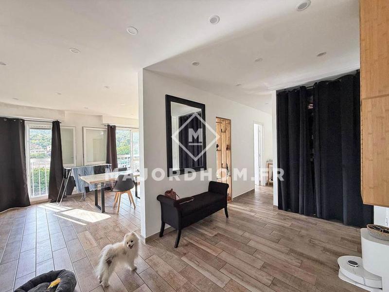 Appartement - 88 m² - 5 pièces