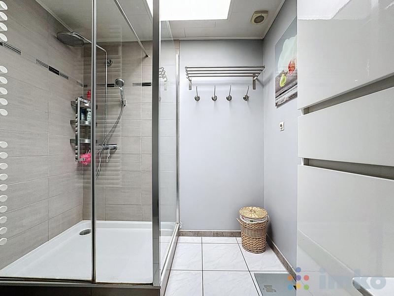 Maison - 93 m² - 5 pièces