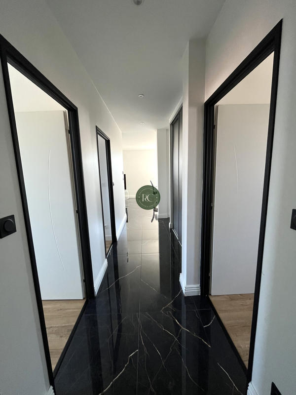 Appartement - 84 m² - 5 pièces