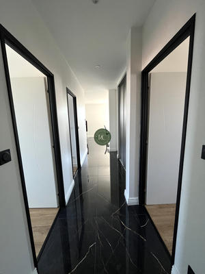 Appartement - 84 m² - 5 pièces