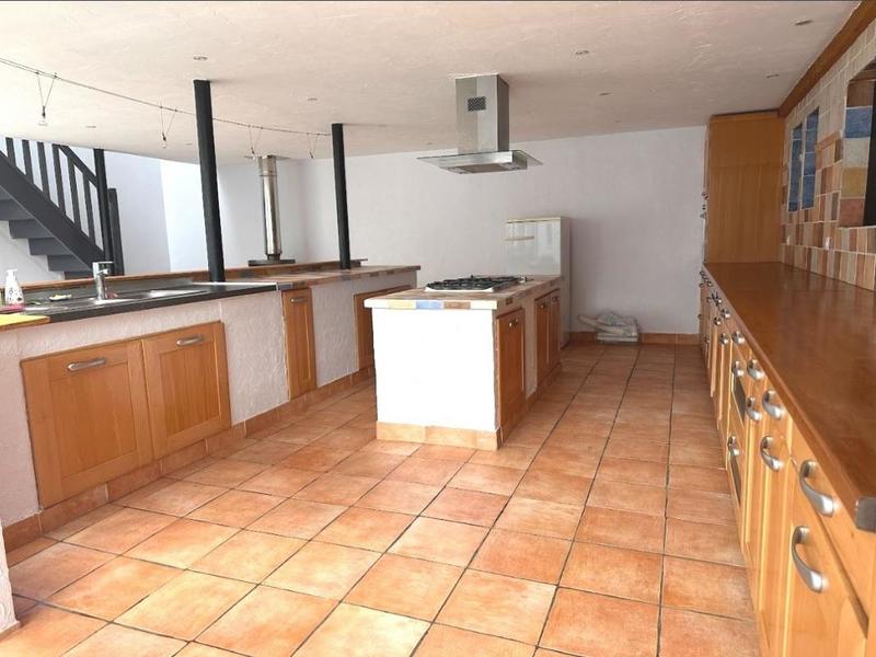 Maison - 255 m² - 5 pièces