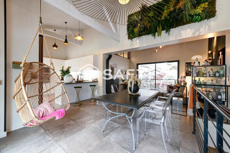 Maison - 191 m² - 7 pièces