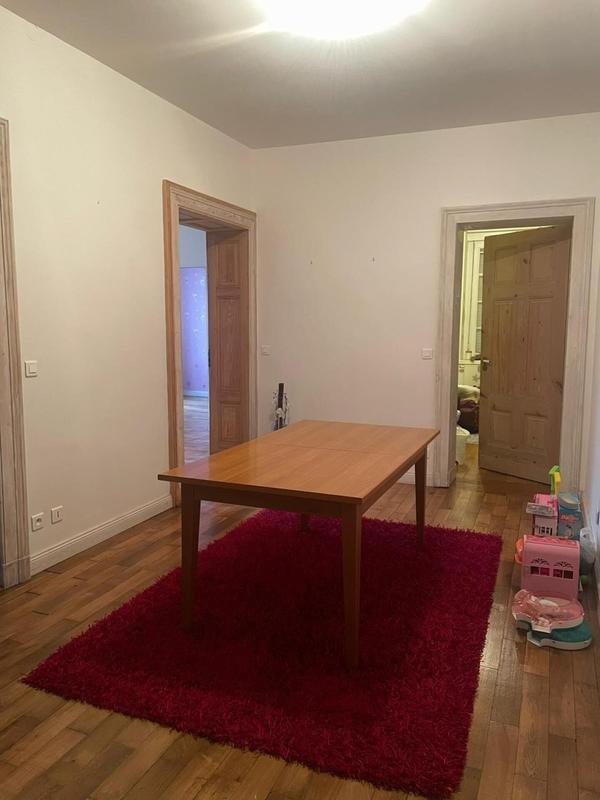 Appartement - 100 m² - 5 pièces