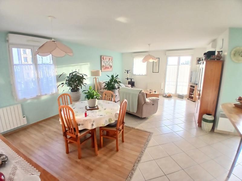 Appartement - 84 m² - 4 pièces