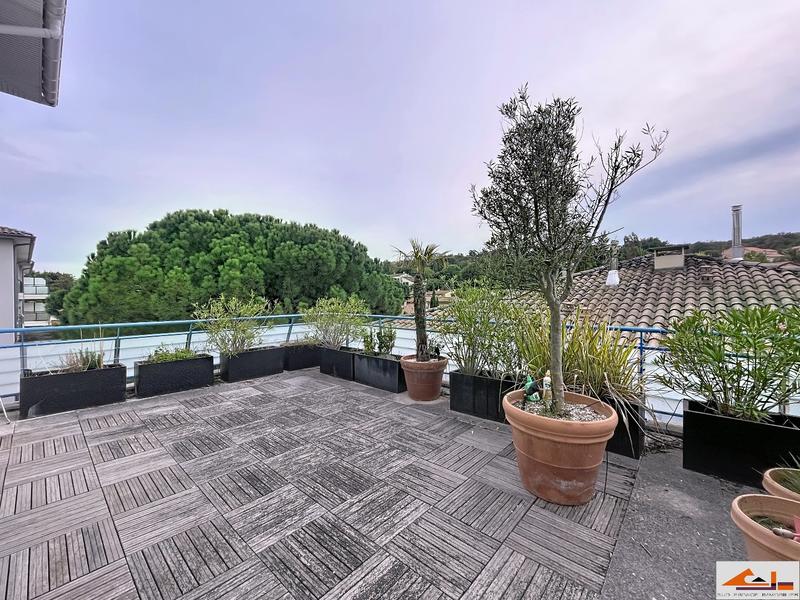 Appartement - 105 m² - 5 pièces