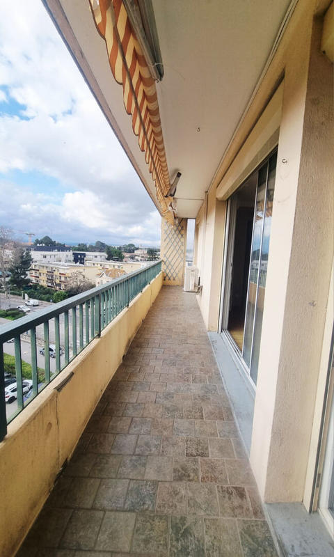 Appartement - 73 m² - 4 pièces