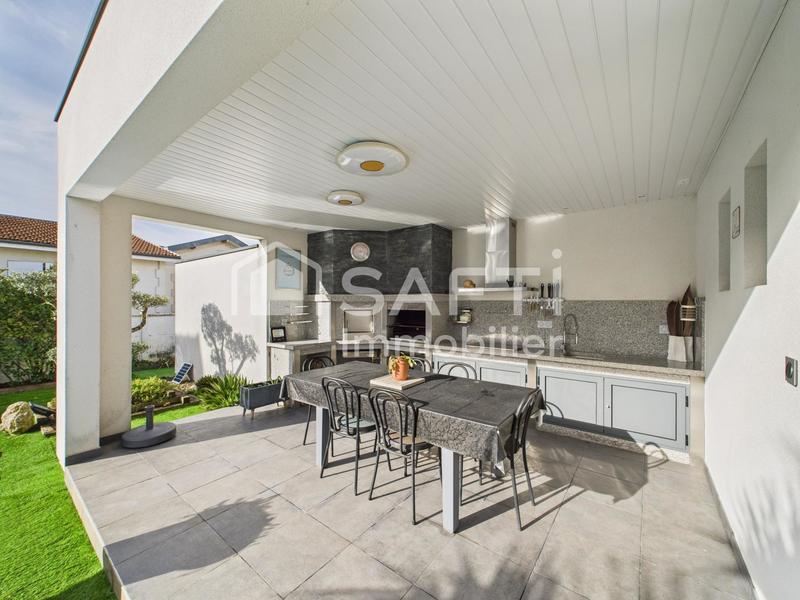 Maison - 147 m² - 5 pièces