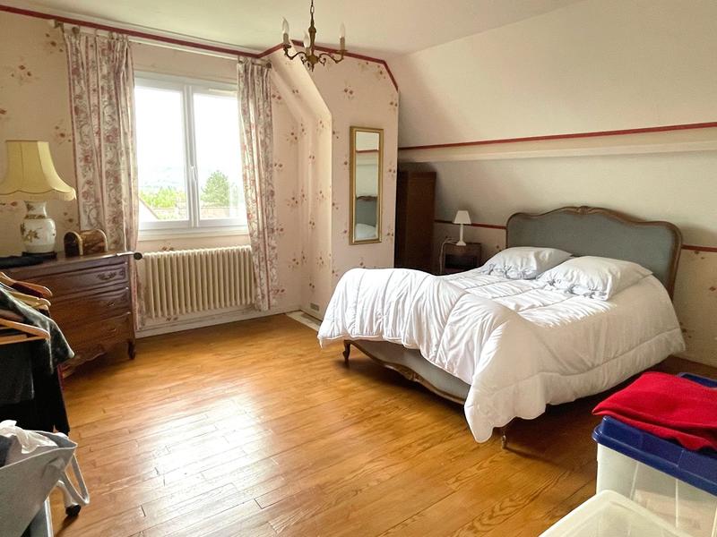 Maison - 98 m² - 5 pièces