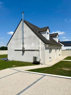 Maison - 110 m² - 6 pièces