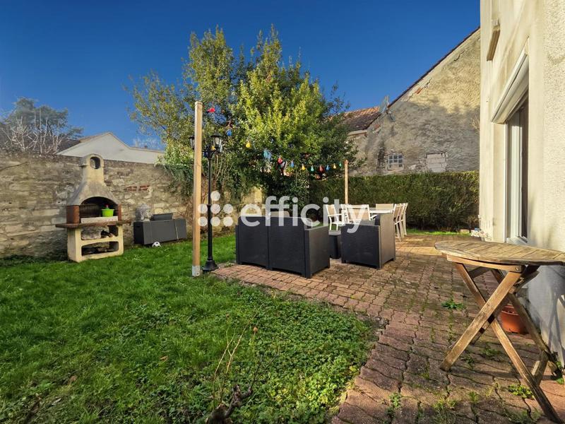 Maison - 104 m² - 5 pièces