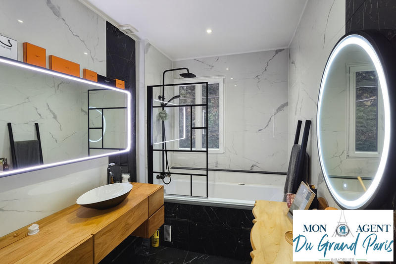 Maison - 136 m² - 6 pièces