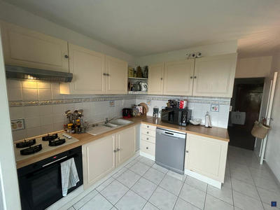 Appartement - 81 m² - 4 pièces