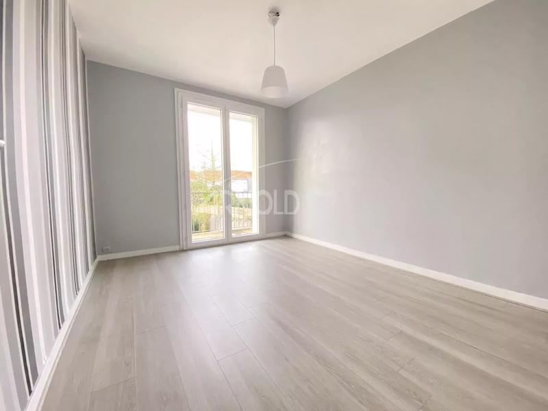 Appartement - 65 m² - 4 pièces