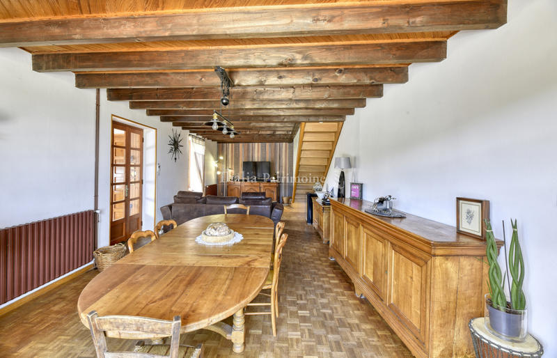 Maison - 158 m² - 7 pièces