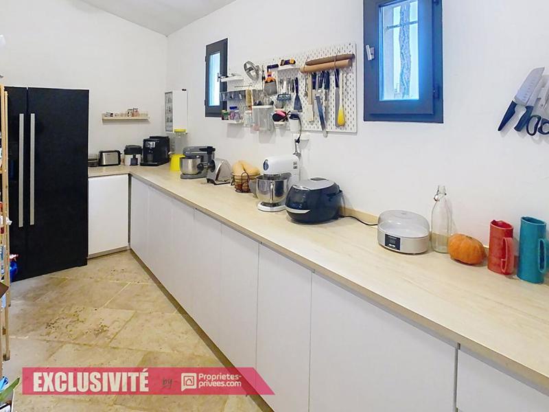 Maison - 200 m² - 6 pièces