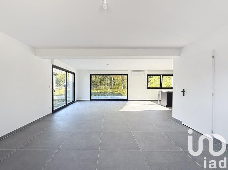 Maison - 140 m² - 6 pièces