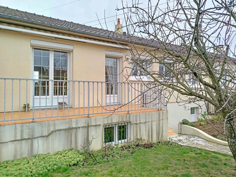Maison - 88 m² - 4 pièces