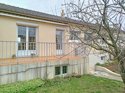 Maison - 88 m² - 4 pièces