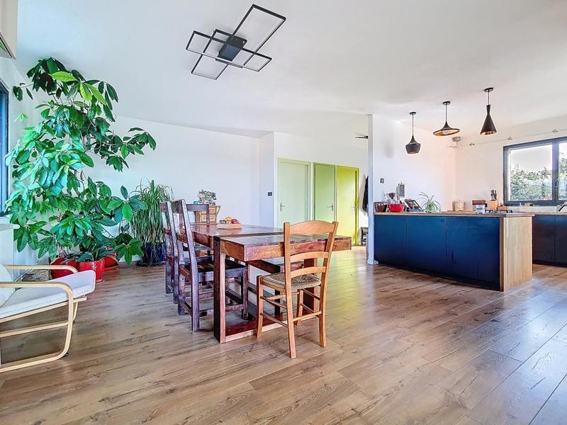 Maison - 160 m² - 5 pièces