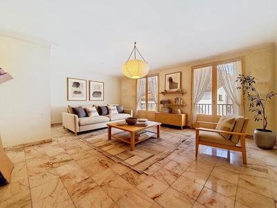 Appartement - 104 m² - 4 pièces