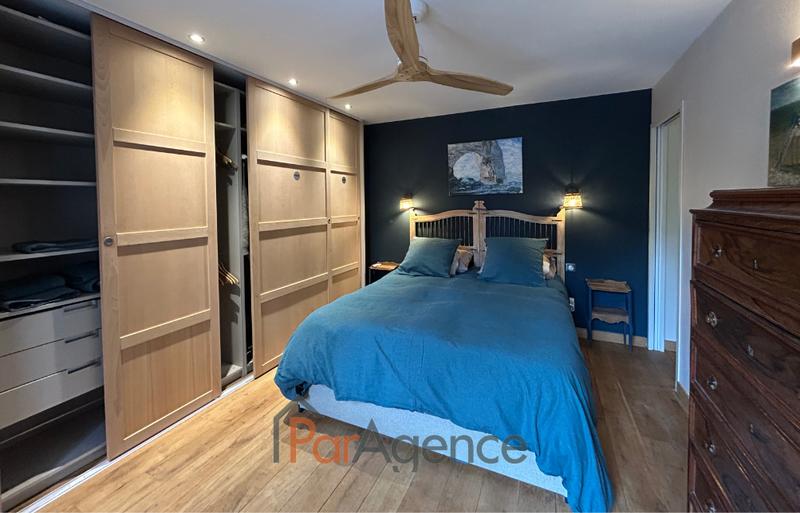 Maison - 177 m² - 7 pièces